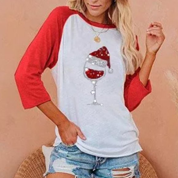 BRAND NEW Christmas Glitter Santa Hat Wine Raglan Glass Shirt - Picture 2 of 7